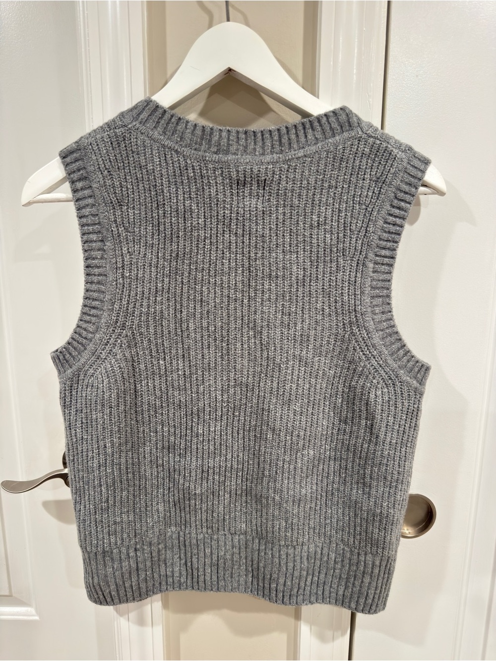 GAP Gray Ribbed Button-Up Knit Vest - Picture 4 of 4